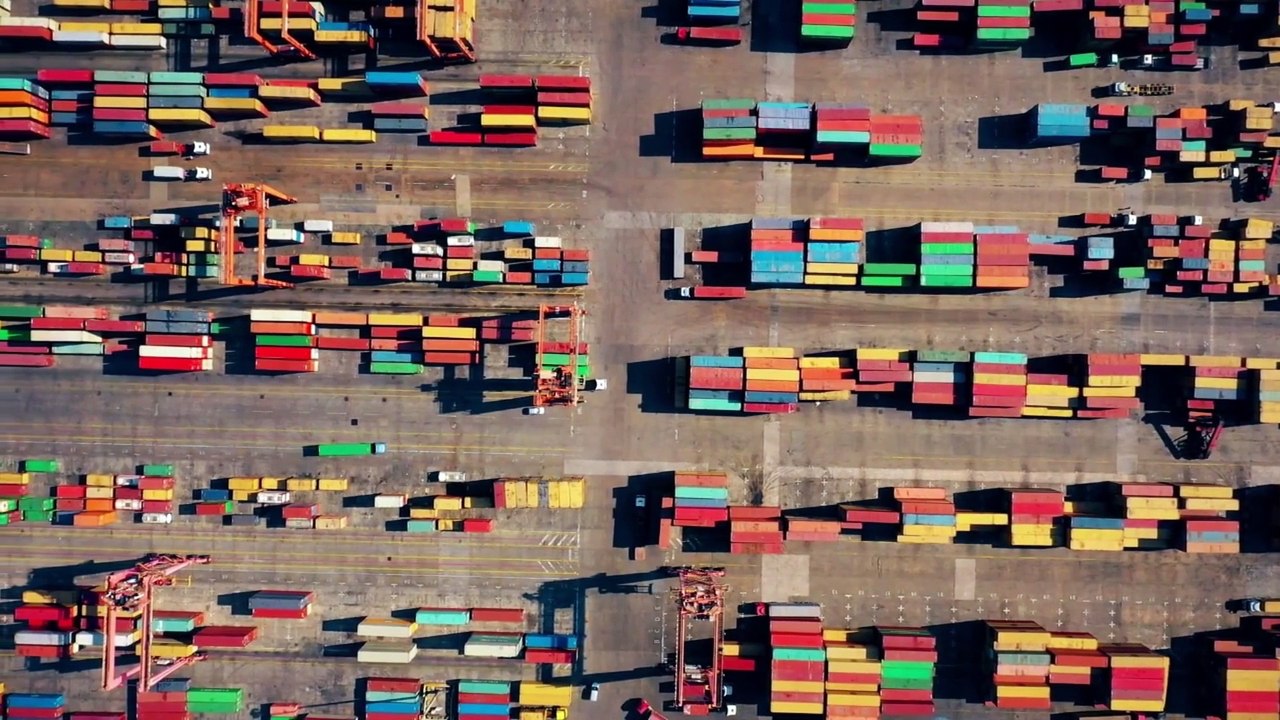 Unlock the Secret: How to Transform a Shipping Container into a Dream Home