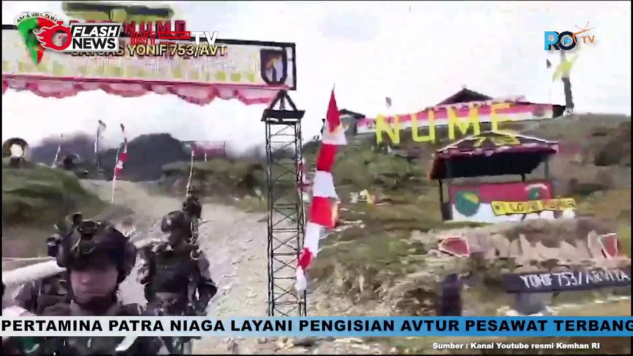 Prajurit Pos Nume Satgas Pamtas Kewilayahan Yonif  753-AVT Lakukan Perbaikan Tiang Persiapan HUT RI ke-79 di Distrik Nume, Kab. Puncak Jaya
