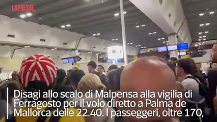 Disagi a Malpensa su volo per Palma de Mallorca: ore di attesa e poi passeggeri trasferiti in hotel