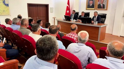Vali Özarslan, muhtarlarla buluştu
