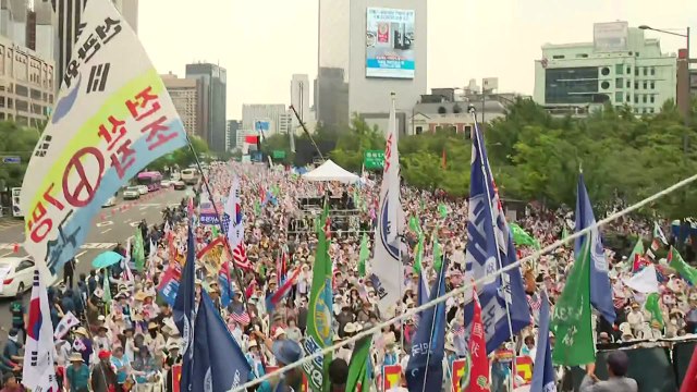 광복절 서울 도심 곳곳 대규모 보수단체 집회 / YTN