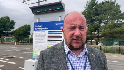 Launch of LED water quality signs in Eastney