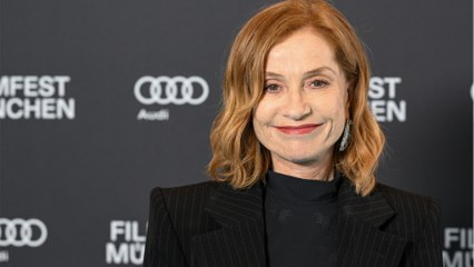 GALA VIDEO - Isabelle Huppert : ses rares confidences sur ses visites en prison