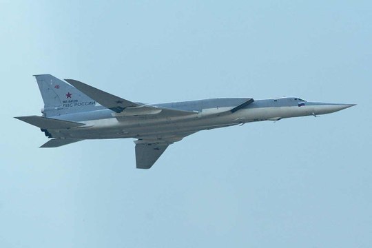 ビデオ：Tu-22M3戦略爆撃機がロシアのイルクーツク地域で墜落