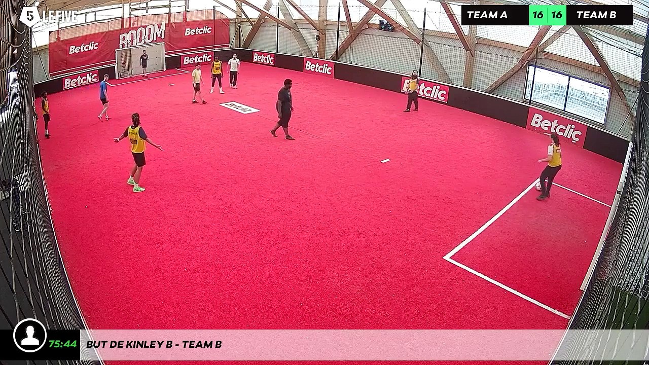 But de Kinley B - Team B