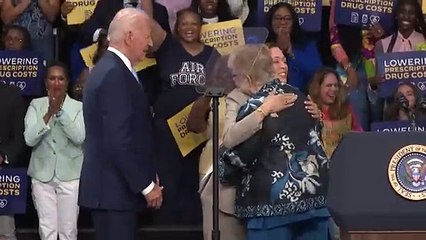 Em seu primeiro ato juntos, Biden e Kamala dão impulso à campanha democrata