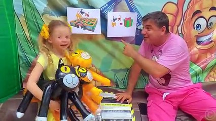 Nastya-and-papa-in-a-mysterious-maze-wit_8