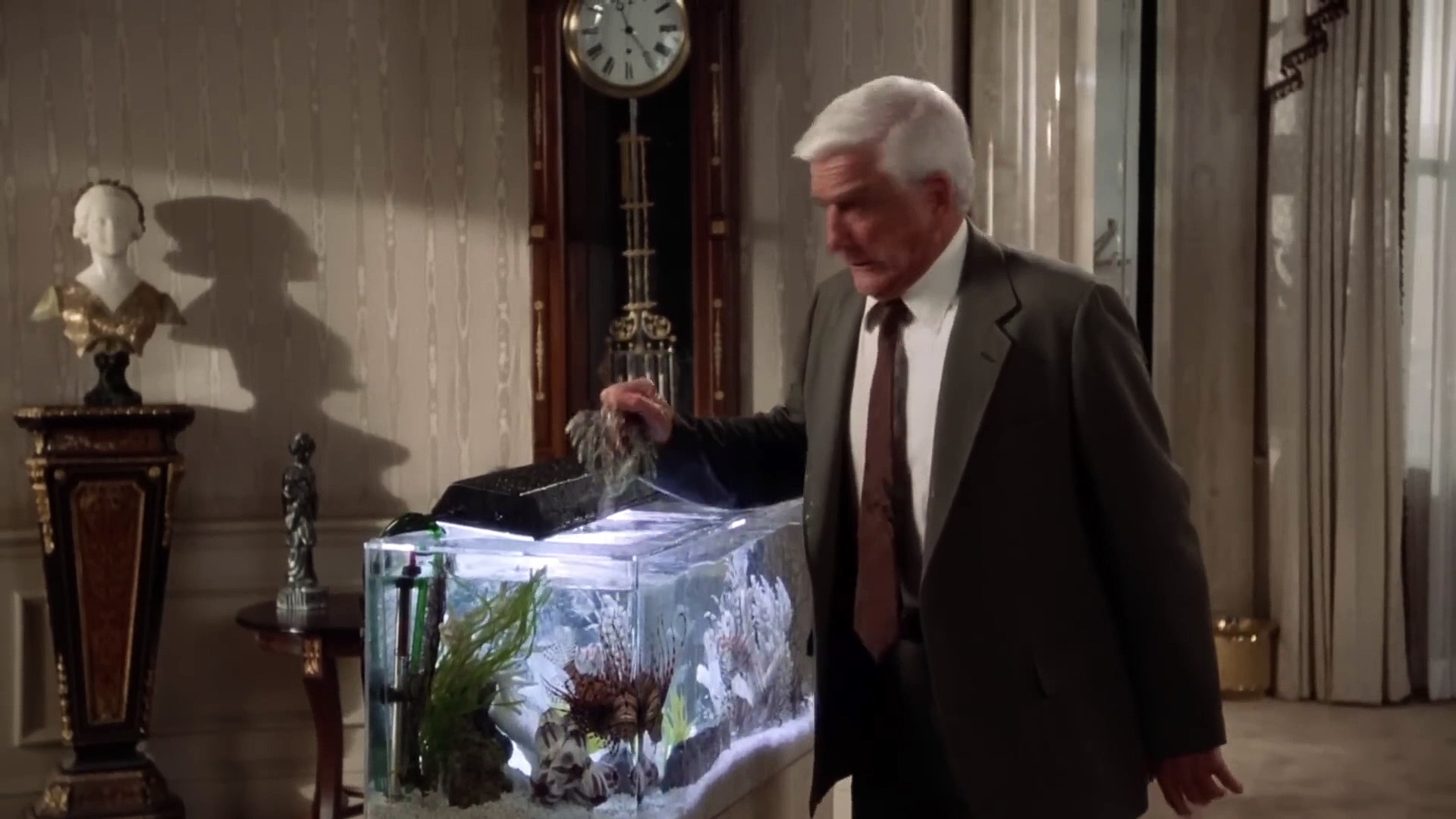 Naked Gun Best Funny Scene