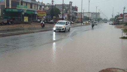 लगातार हुई बारिश से बिगाड़े हालात, कई जगह भरा पानी