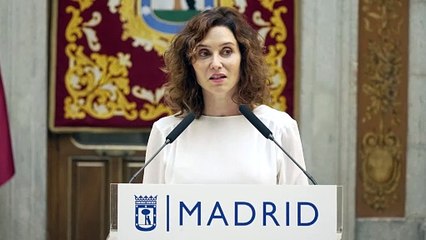 Ayuso estalla contra Sánchez y el PSOE por abandonarse al nacionalismo catalán: “Buscan destruir España ilegalmente”