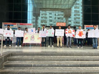 अलवर: महिला डॉक्टर के साथ रेप और मर्डर के विरोध में रेजिडेंट्स डॉक्टर्स ने किया प्रोटेस्ट