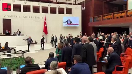 DEM Parti, Gülistan Kılıç Koçyiğit'in kaşının yarıldığı saldırıyı kınadı