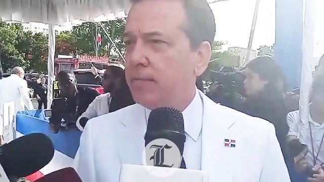 Ito Bisonó a su llegada a la Asamblea del Congreso Nacional