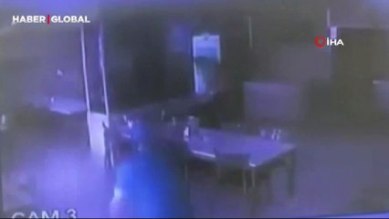 'Sıfır Bir' dizisi oyuncusu Tümer Adakaner'in vurulma anları ortaya çıktı: Kanlar içinde yere yığıldı!
