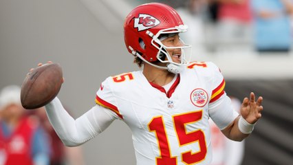 Mahomes, Chiefs Starters to Play 1st Half Saturday vs. Lions