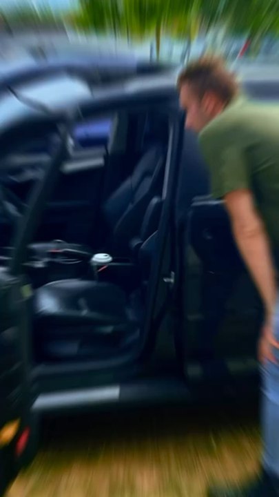 Au volant de vos bolides nous vous souhaitons de bonnes vacances à tous