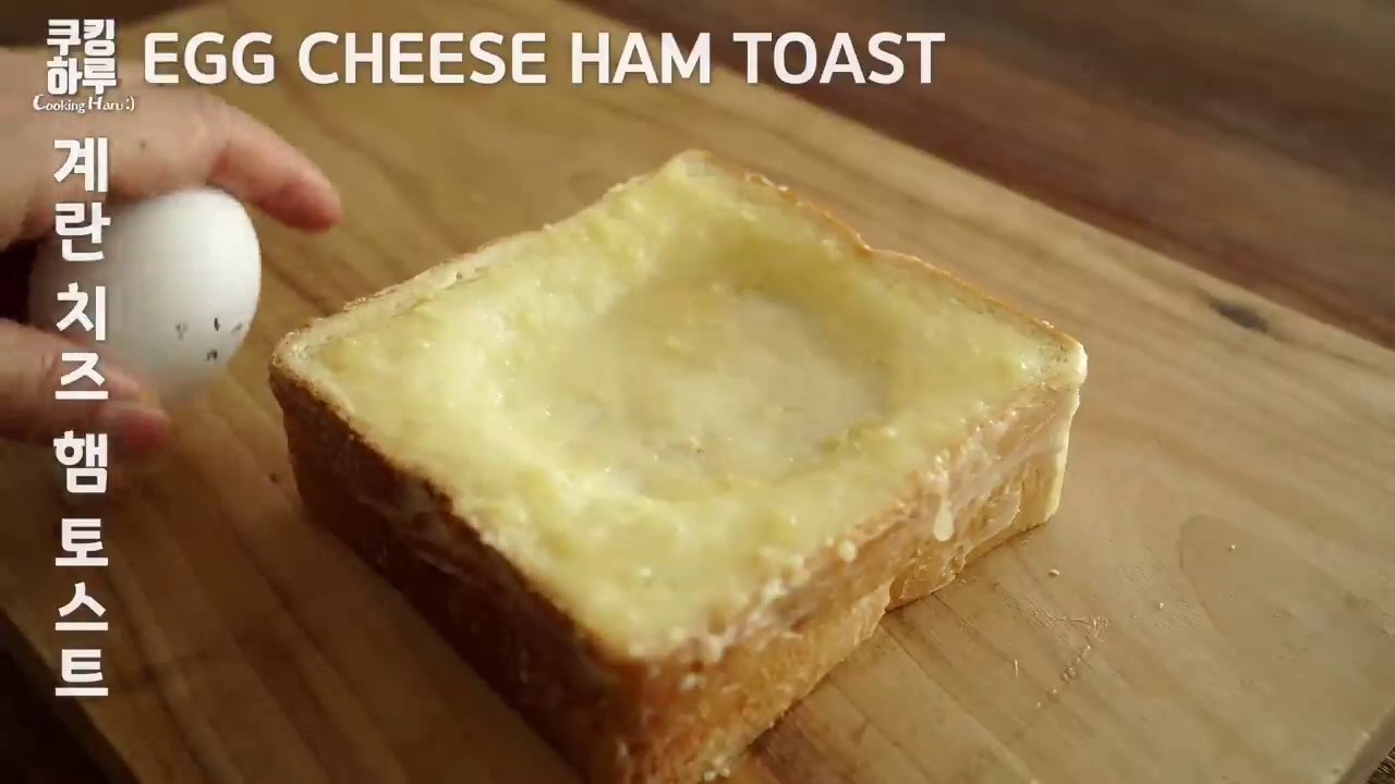 Delicious egg toast recipe !!! Its so delicious and so simple 바삭바삭_계란_치즈_토스트!!_갈릭_버터_토스트!_이제부터_아침식사는_이겁니다!(720p)