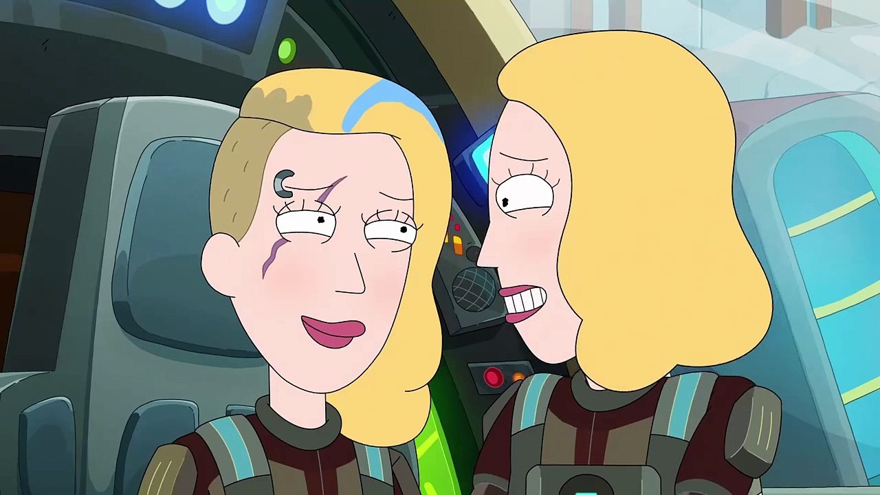 Beth And Space Beth Kissing | Rick and Morty S6 EP3