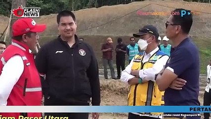Menpora Dampingi Presiden Tinjau Lapangan Sepak Bola Sport Center Ibu Kota Negara