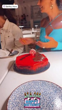 Μπέττυ Μαγγίρα: Γενέθλια στη Σέριφο