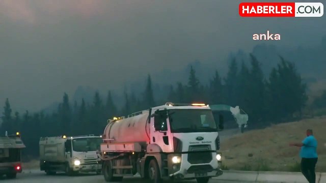 İzmir'de Yamanlar Dağı'ndaki Orman Yangını Yerleşim Yerlerine Ulaştı