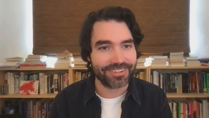 Austin Peters directs SKINCARE: “This movie is about the image of success”