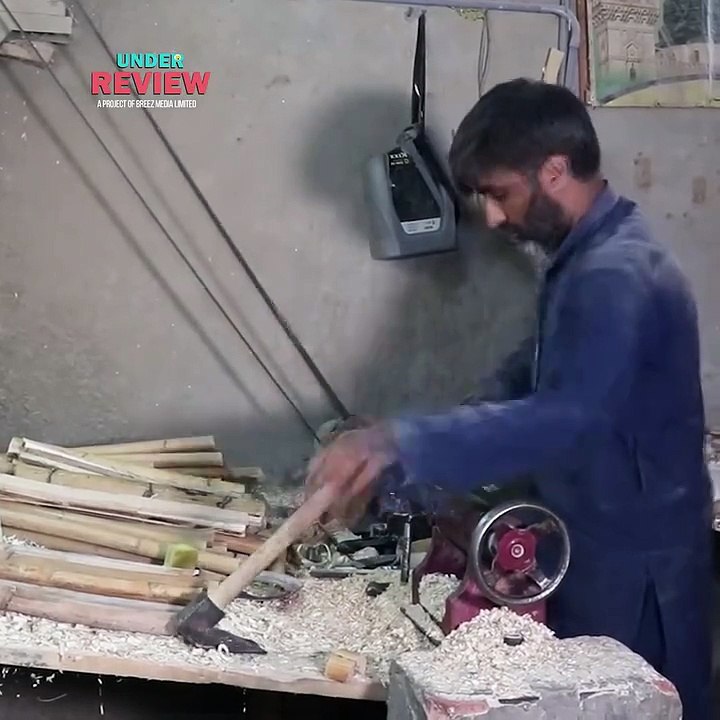 Making cricket bat in local factory Daliymotion Video