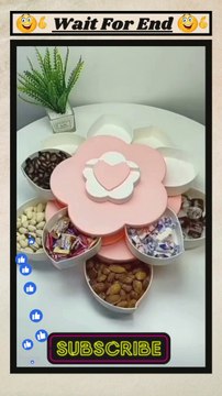 A Snack Box Candy Dish, Petal Rotating Dried Fruit Plate Snacks Storage Tray