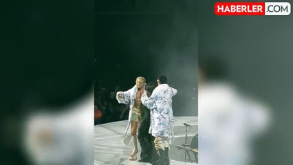 Wanda Nara dudak dudağa! Icardi'yi yıkan video