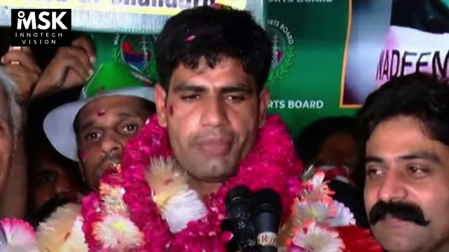 Warm Welcome to Arshad Nadeem on Arrival to Pakistan