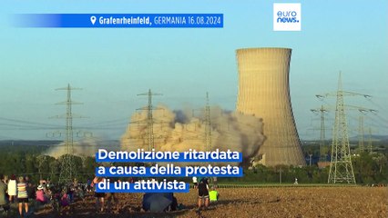 Germania, demolita l'ex centrale nucleare di Grafenrheinfeld