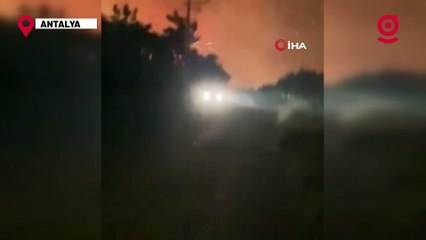 Alevlerin evlerine yaklaştığını gören vatandaşların korku dolu anları