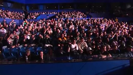 UFC 305 - La pesée pour Du Plessis et Adesanya