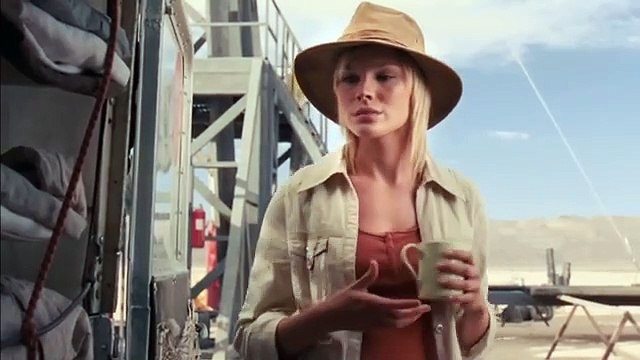 Nine Miles Down (2009) Movie Explained in Hindi/Urdu | Nine Miles Down Story Summarized हिन्दी