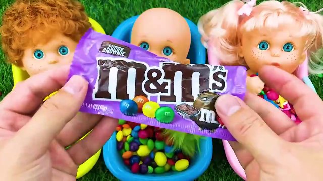 Kids asmr Satisfying Video l Mixing Candy in 3 Rainbow BathTubs & Magic Skittles & Slime Cutting ASMR