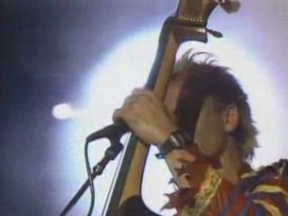 The police - Walking on the moon