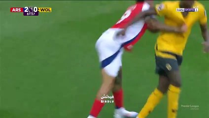 La ele: jogador pega em parte íntima de Gabriel Jesus e irrita atacante