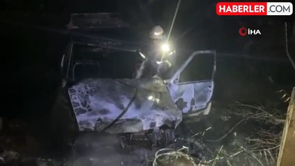 Burdur'da köprüden uçan otomobil yanarak kül oldu: Sürücü son anda kurtarıldı