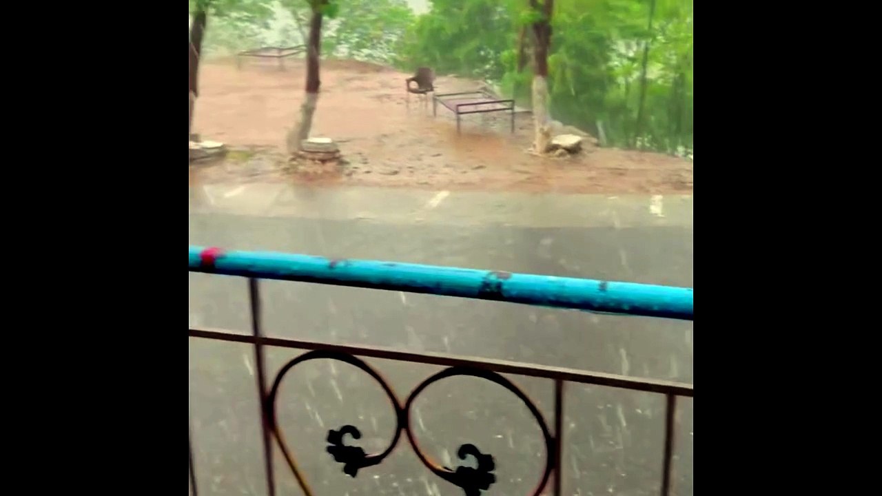 Car Accident Rainy Weather Pakistan