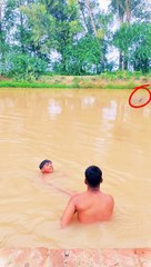 Pani main magar aa gaya 