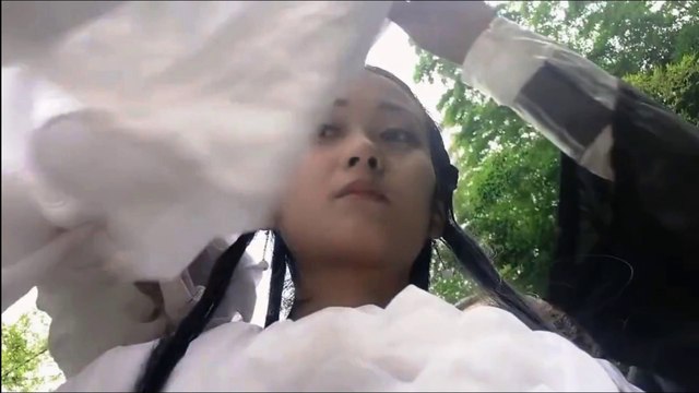 Yin Zhiping took advantage of Xiaolongnü's inability to move and blindfolded her. 尹志平趁小龍女無法動彈之際，把她眼睛蒙住了 The Legend of Condor Heroes 神鵰俠侶 2025 New Drama