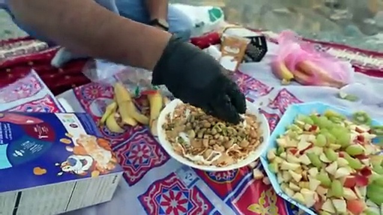 Cooking iftar