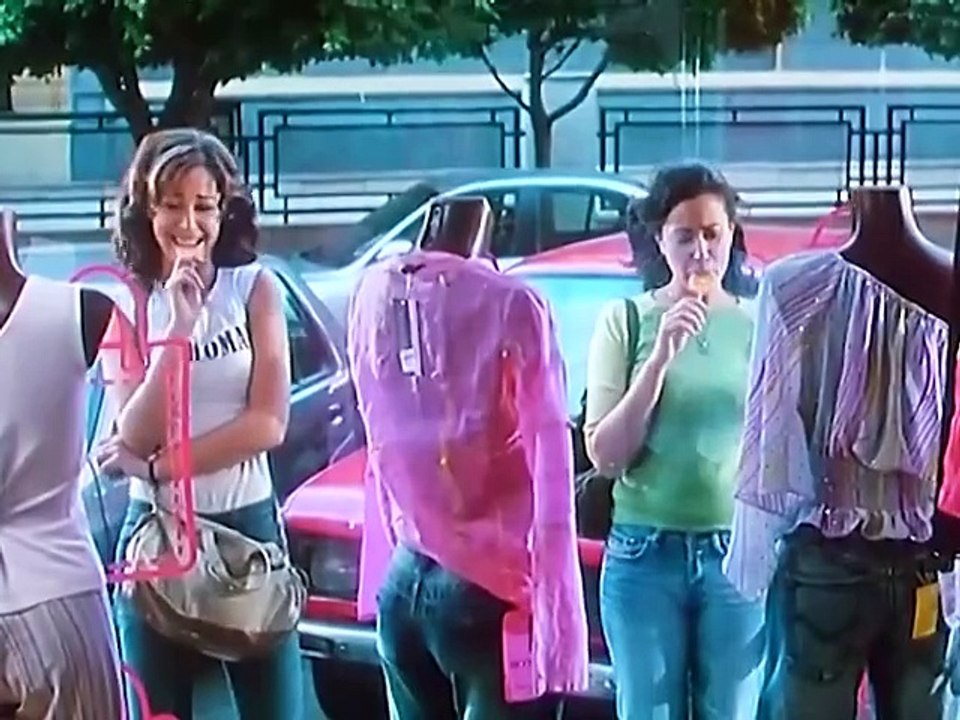 فيلم بنات وسط البلد هند صبرى و منة شلبى part 1/1