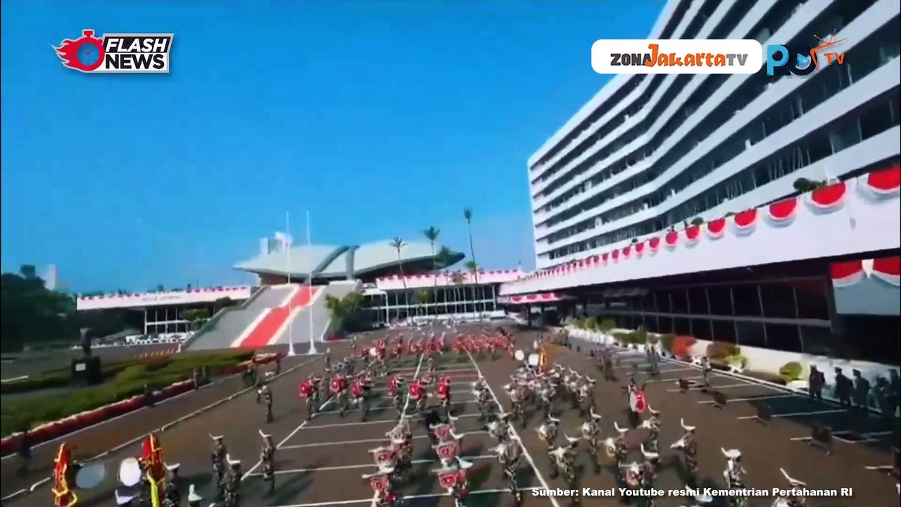 PARA KADET MAHASISWA UNHAN RI BERLATIH UNTUK PERSIAPAN TAMPIL DI SIDANG PARIPURNA DPR-MPR RI