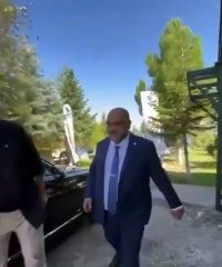 Milletin vekilinin çakarlı lüks araç filosu ''pes'' dedirtti