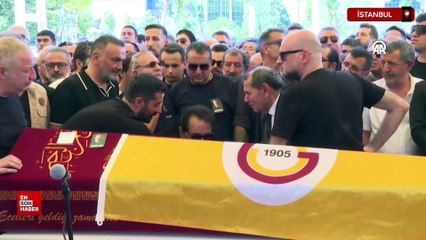 Oyuncu Aydemir Akbaş, son yolculuğuna uğurlandı