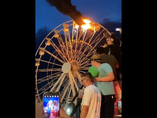 "Ach du Scheiße!": Festival-Besucher filmen brennendes Riesenrad