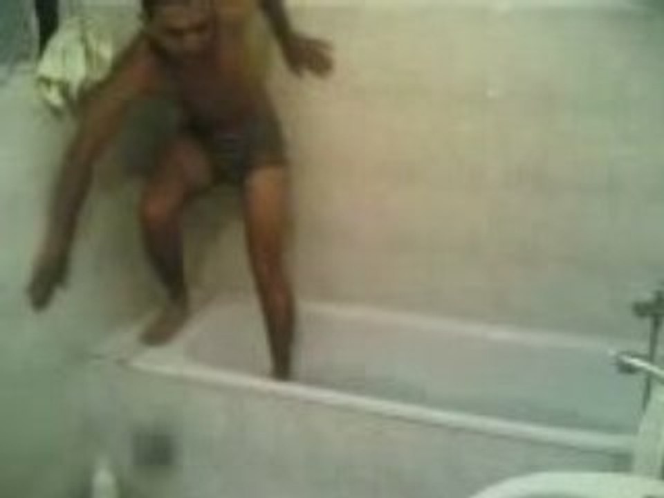 Bathtub jumper