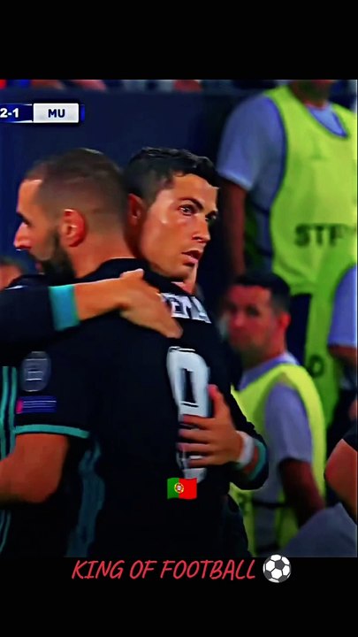 Ronaldo Flying Kick On Earth