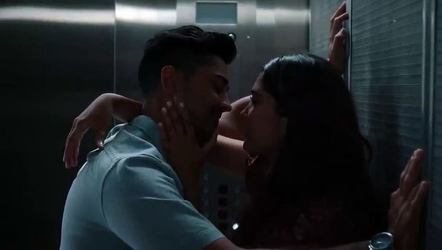 Sexy Hot Romantic Scene - The Resident 5x01 _ Kissing Scenes — Devon and Leela (Manish Dayal and Anuja Joshi)